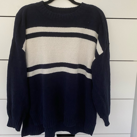AE Chenille Crew Neck Oversized Sweater - Picture 3 of 3